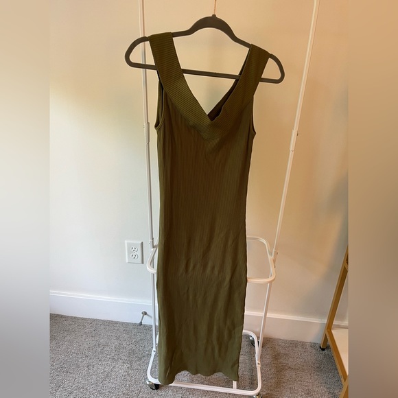 Spell & the Gypsy Collective Mazzy Ribbed Midi Dress in khaki olive green size M - Picture 10 of 11